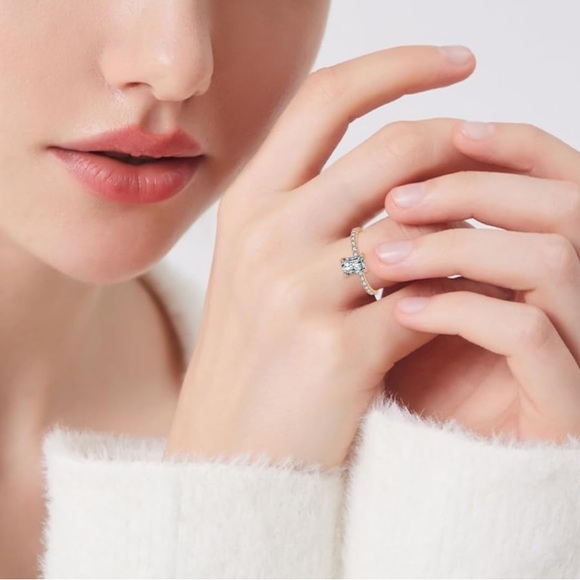 *FLASH SALE* Radiant 10k Solid 1 CT Diamond Moissanite Halo Ring - Picture 5 of 7